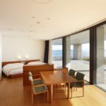 stay_oval_suite